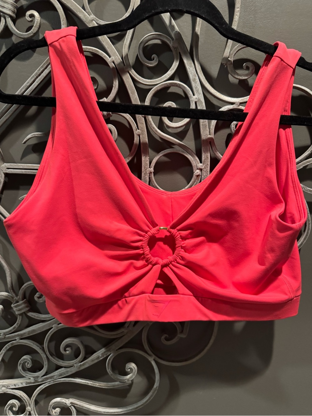 Women’s Whitney summers coral Gymshark sports bra keyhole back sz XL